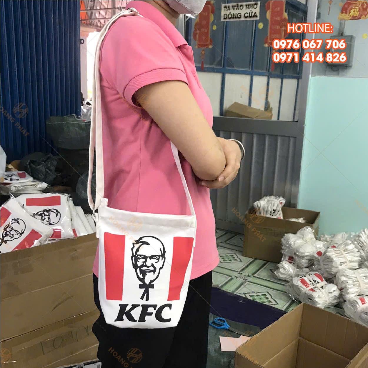 Túi canvas đeo chéo 9 Túi canvas đeo chéo mini KFC